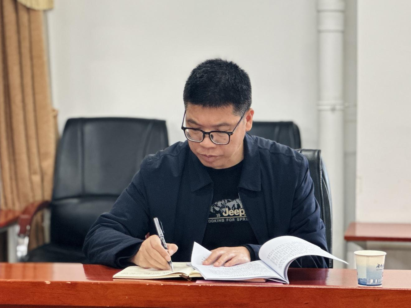 86e307f0f982402db9fe3816d78e281a.png 86e307f0f982402db9fe3816d78e281a.png