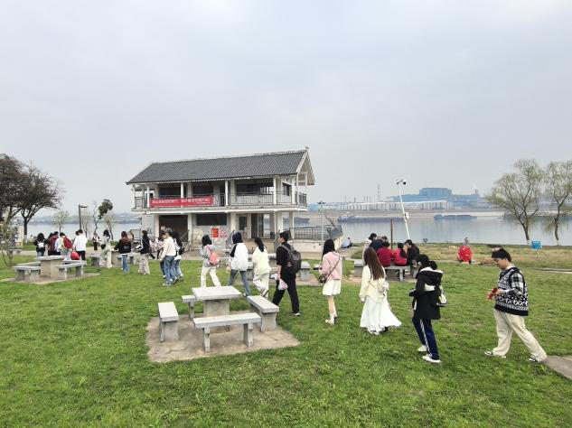 dc133126321447e8a6d88650487f57f8.png dc133126321447e8a6d88650487f57f8.png